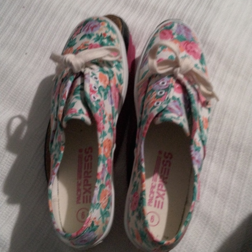 pacific express sneakers